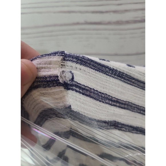 Angie White Gray Striped Embroidered Floral Guaze Boho Top Womans Size Large - Picture 6 of 8